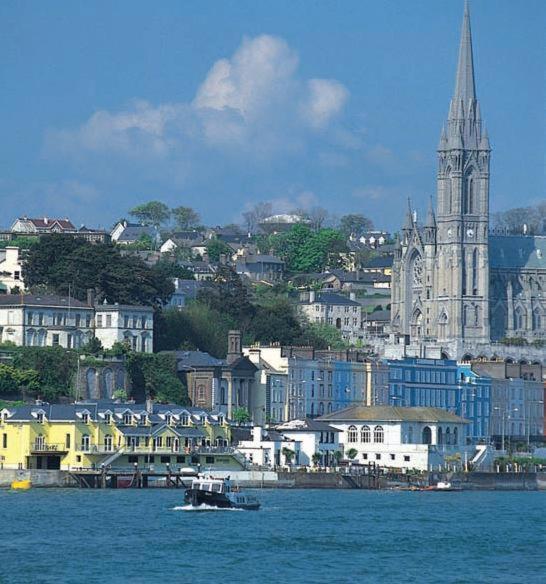 Watersedge Hotel Cobh Ngoại thất bức ảnh