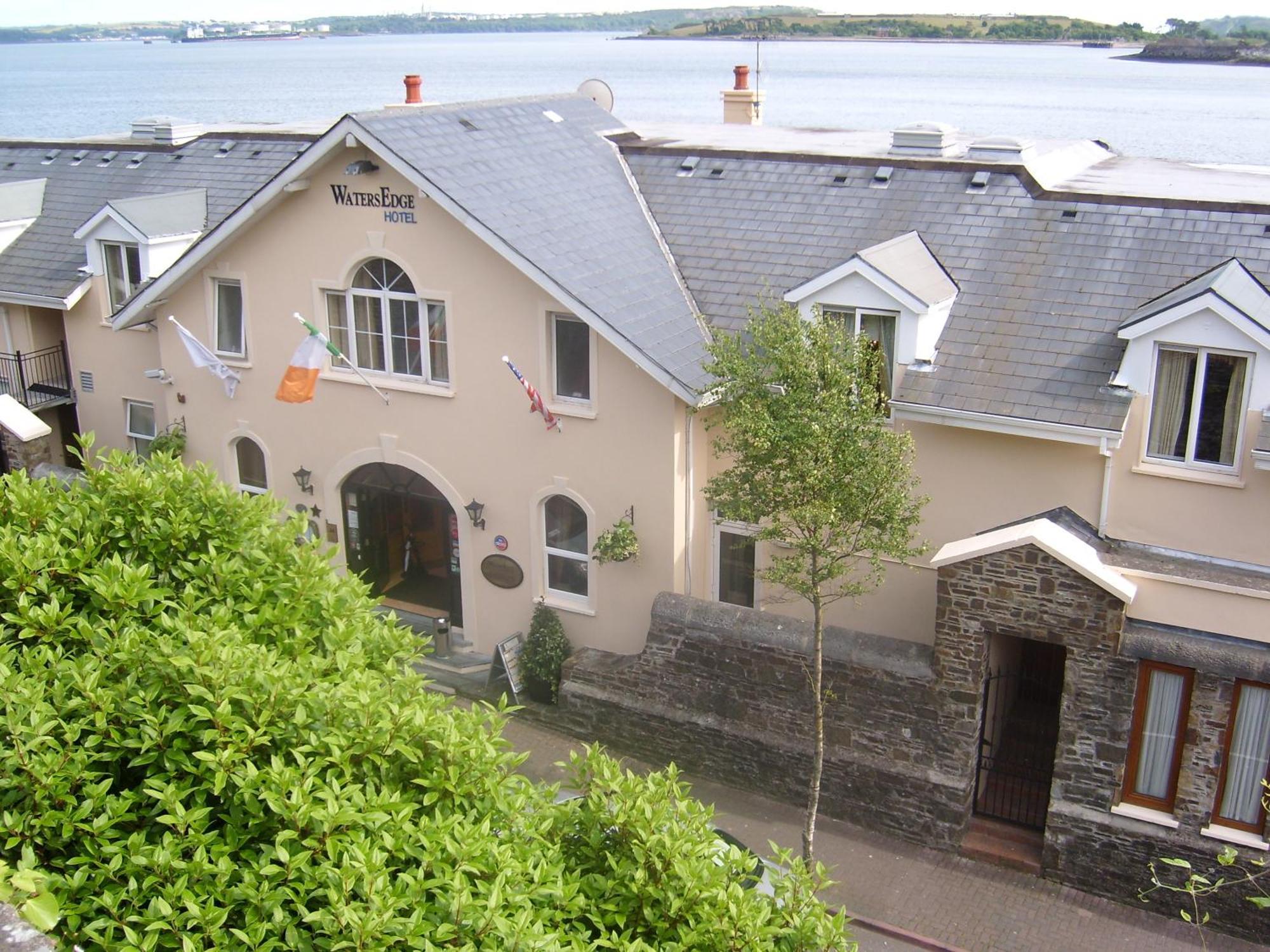 Watersedge Hotel Cobh Ngoại thất bức ảnh