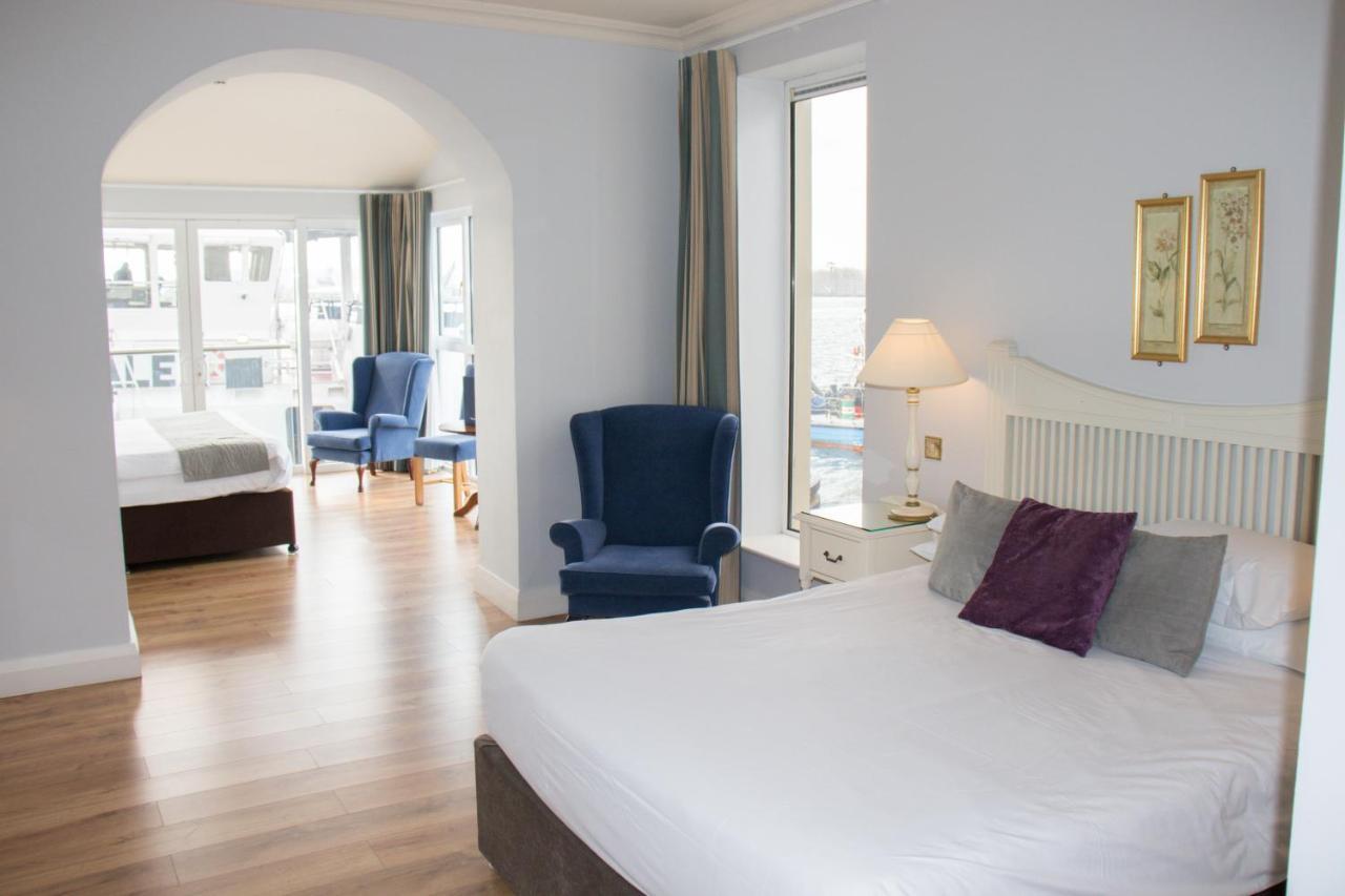 Watersedge Hotel Cobh Ngoại thất bức ảnh